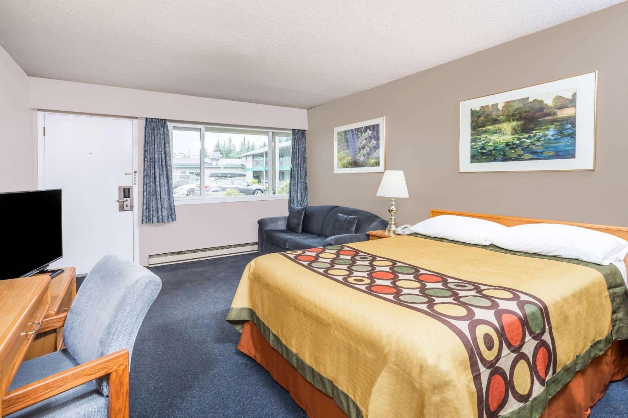 Super 8 By Wyndham Quesnel Bc Hotel Exterior foto
